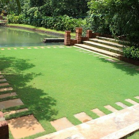 Cherilyn Monta Resort - Ratnagiri Vatul Eksteriør bilde