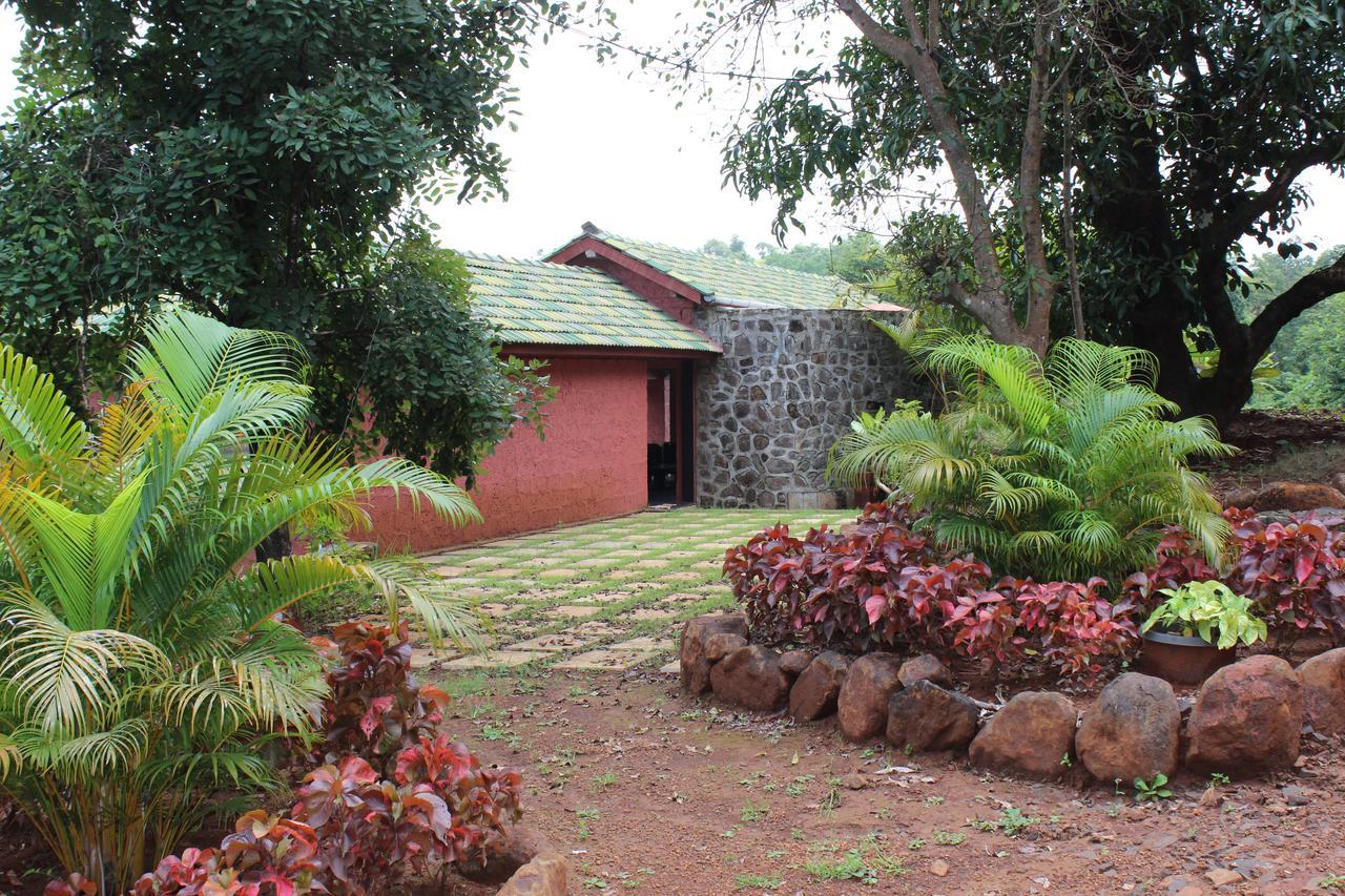 Cherilyn Monta Resort - Ratnagiri Vatul Eksteriør bilde