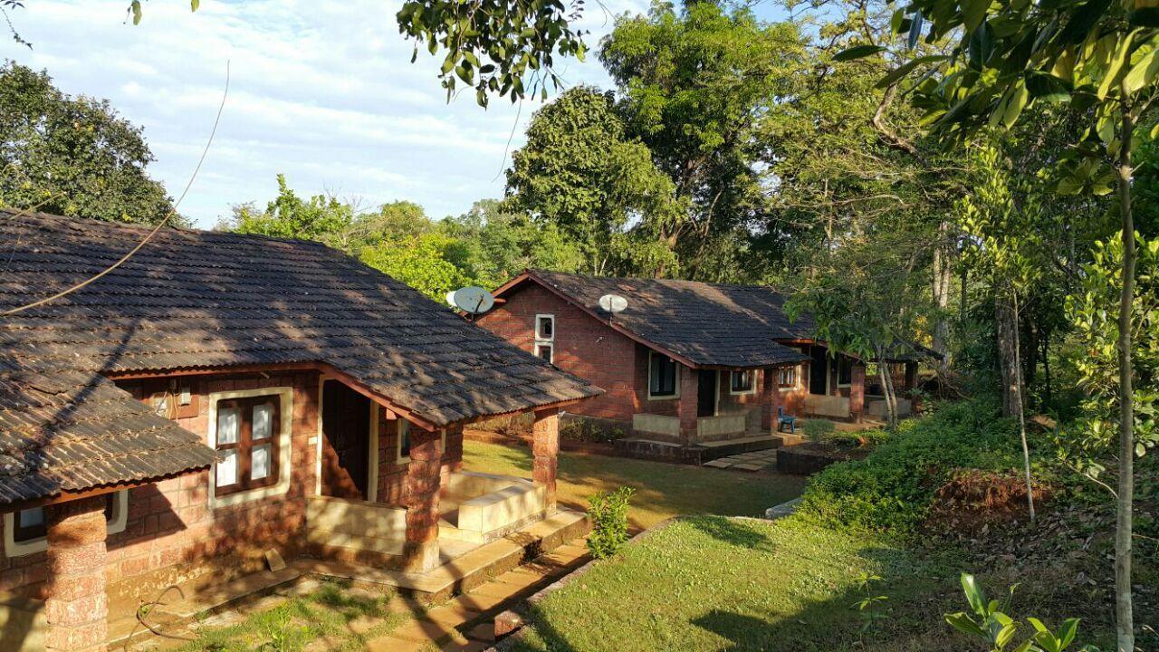 Cherilyn Monta Resort - Ratnagiri Vatul Eksteriør bilde